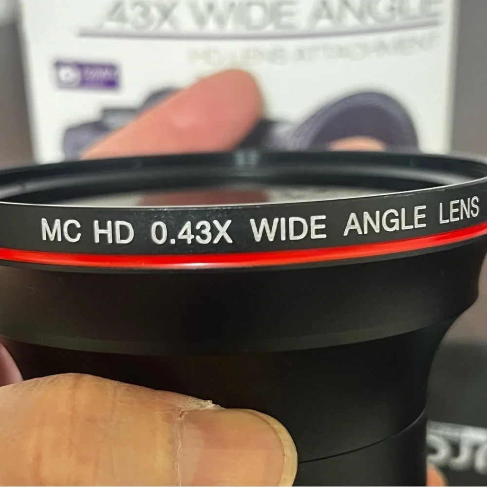 Altura 0.43x Wide Angle Lens 52mm - Black and Red